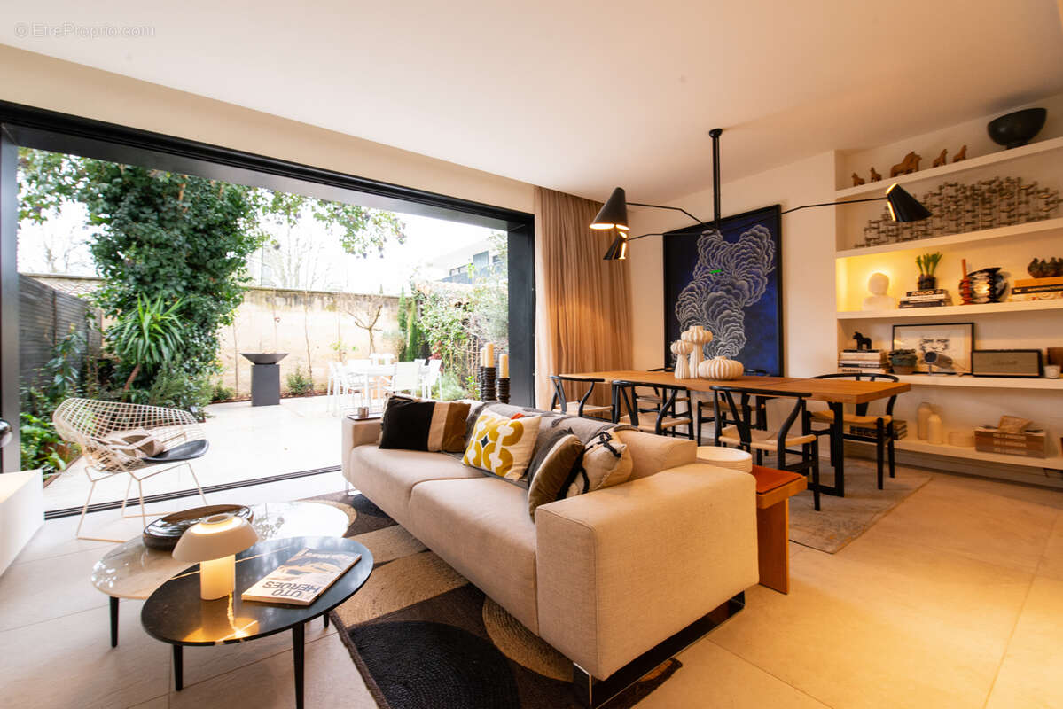 Appartement à BORDEAUX