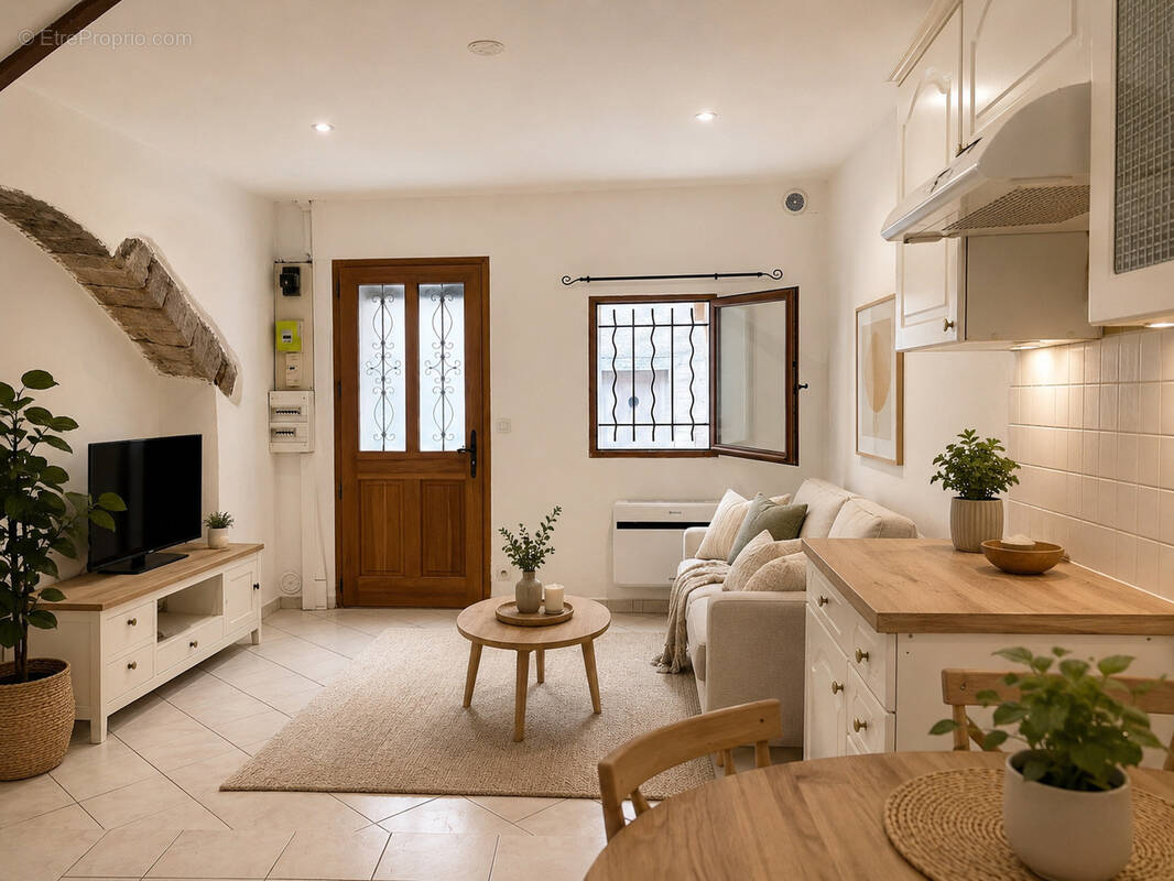 Maison à LORGUES