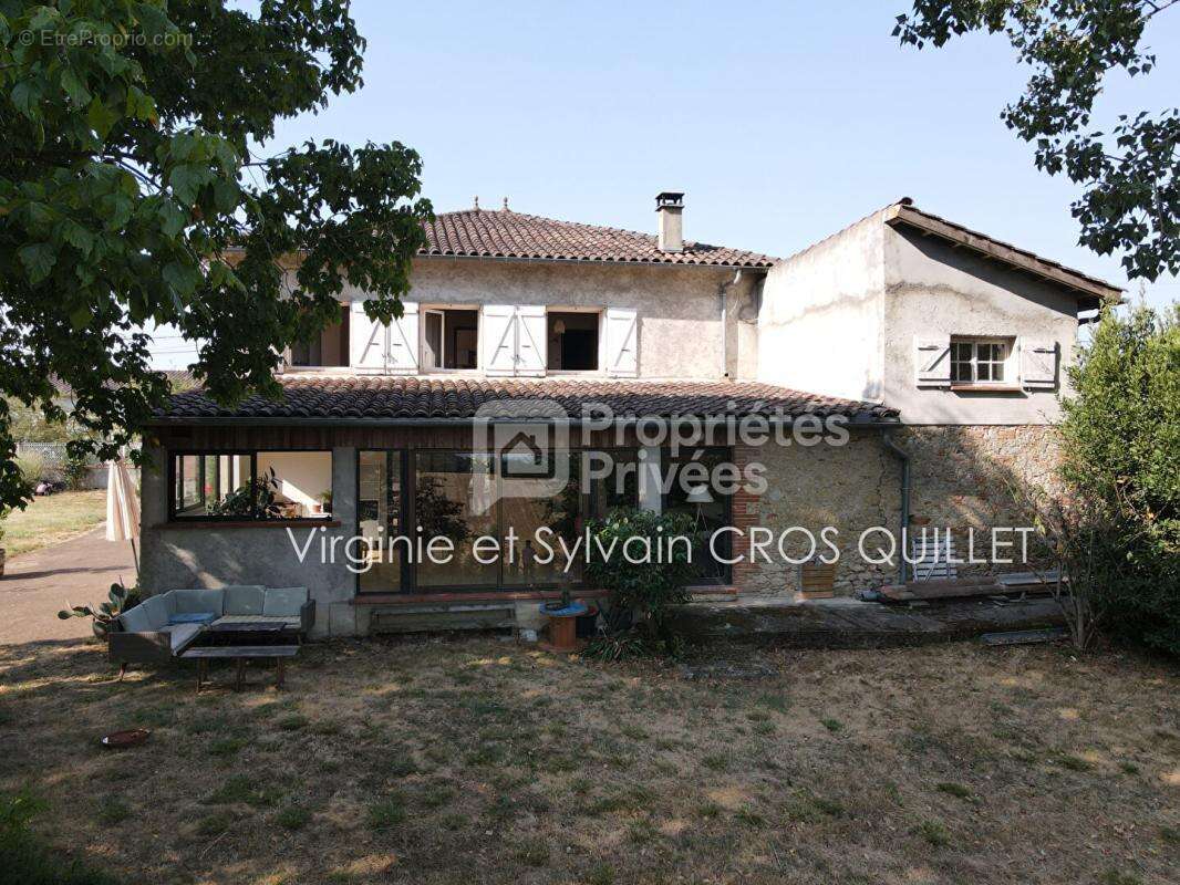 Maison de caractère secteur Lavaur 255 m2 + annexes sur grande parcelle - photo 15