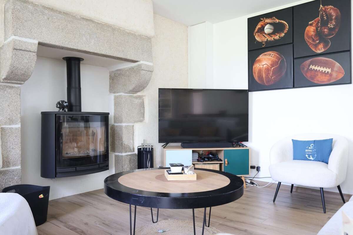 Maison 100 m² à Saint-Pol-De-Leon  - photo 9