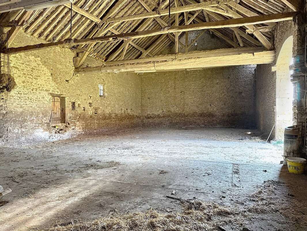 Maison à VILLARS-ET-VILLENOTTE