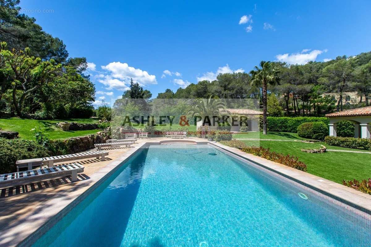 Maison à MOUANS-SARTOUX