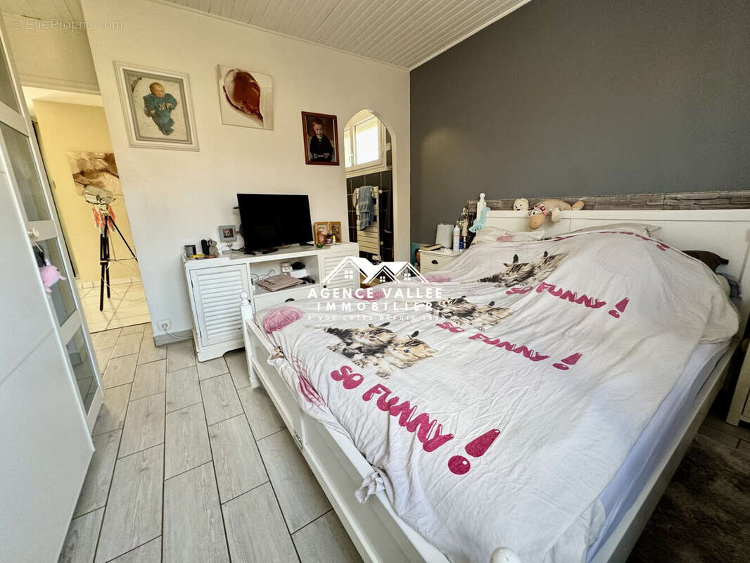 Maison 155 m² à Saintry-Sur-Seine  - photo 8