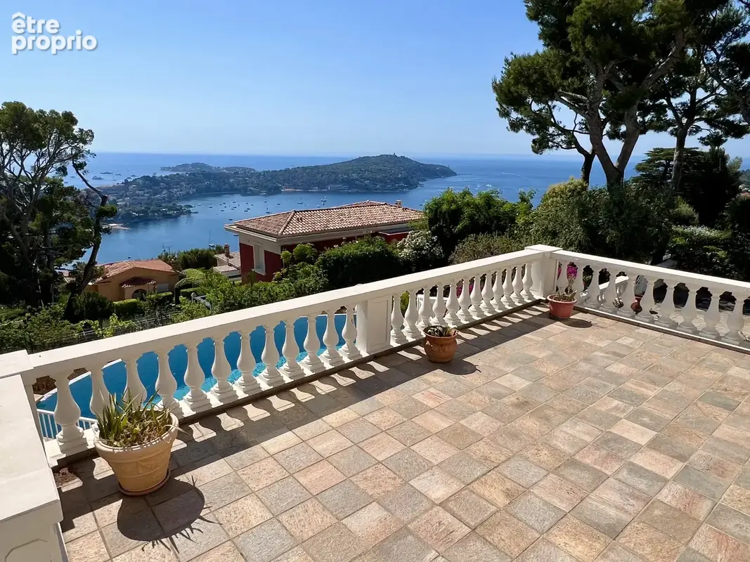 COL VILLEFRANCHE Villa 298m2 Vue Mer Panoramique Cap Ferrat Piscine Terrasse Jardin Garage Parkings - photo 6