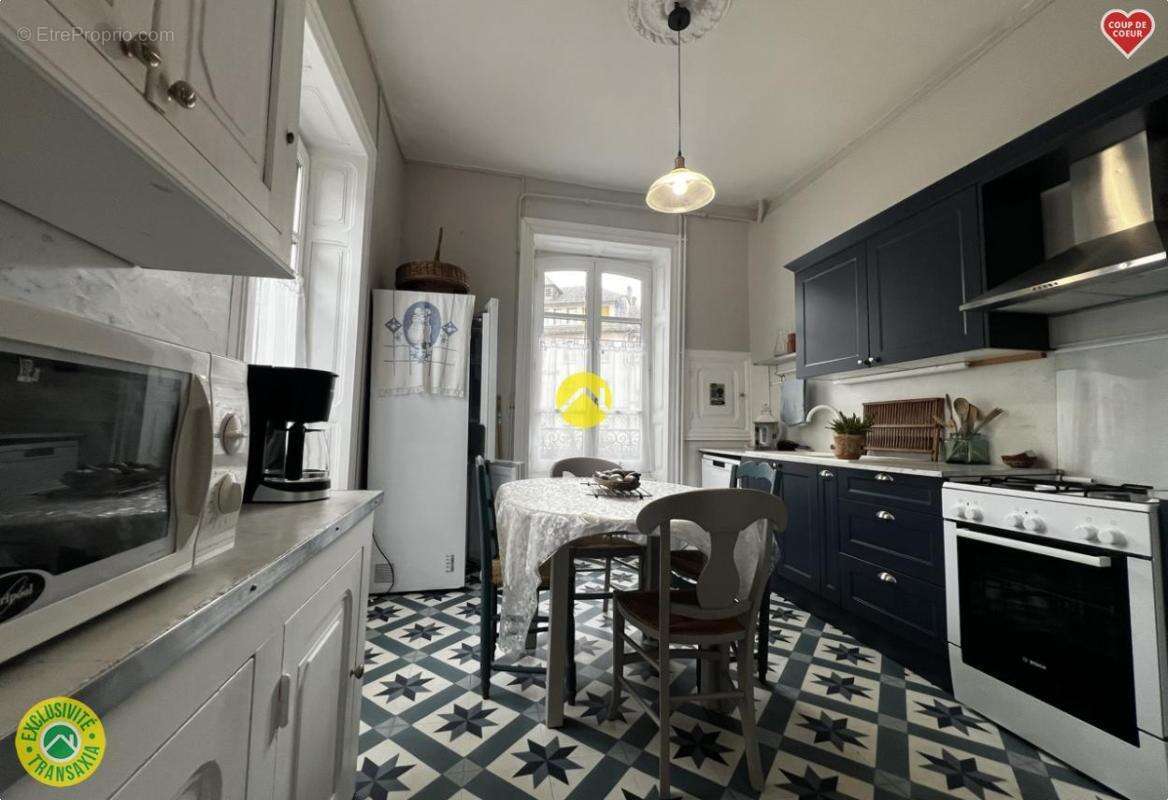 Maison à CONDAT
