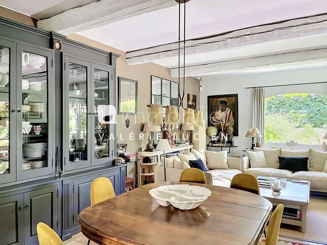 Maison à MAUSSANE-LES-ALPILLES
