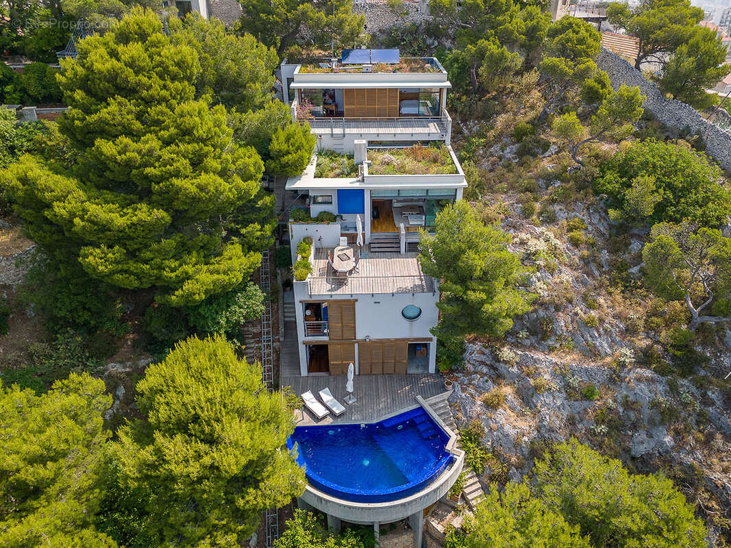 Maison à MARSEILLE-7E