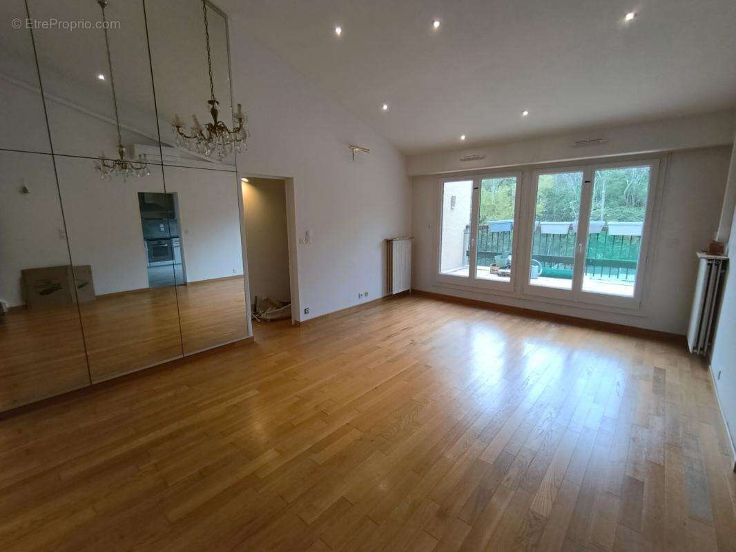 Appartement à RAMONVILLE-SAINT-AGNE