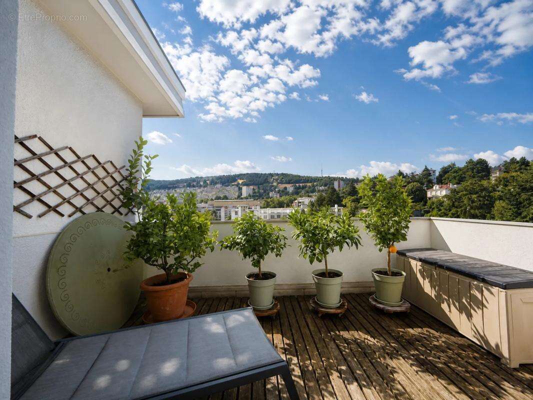 Appartement de 5 pièces de 174 m² à Saint-Étienne - photo 16