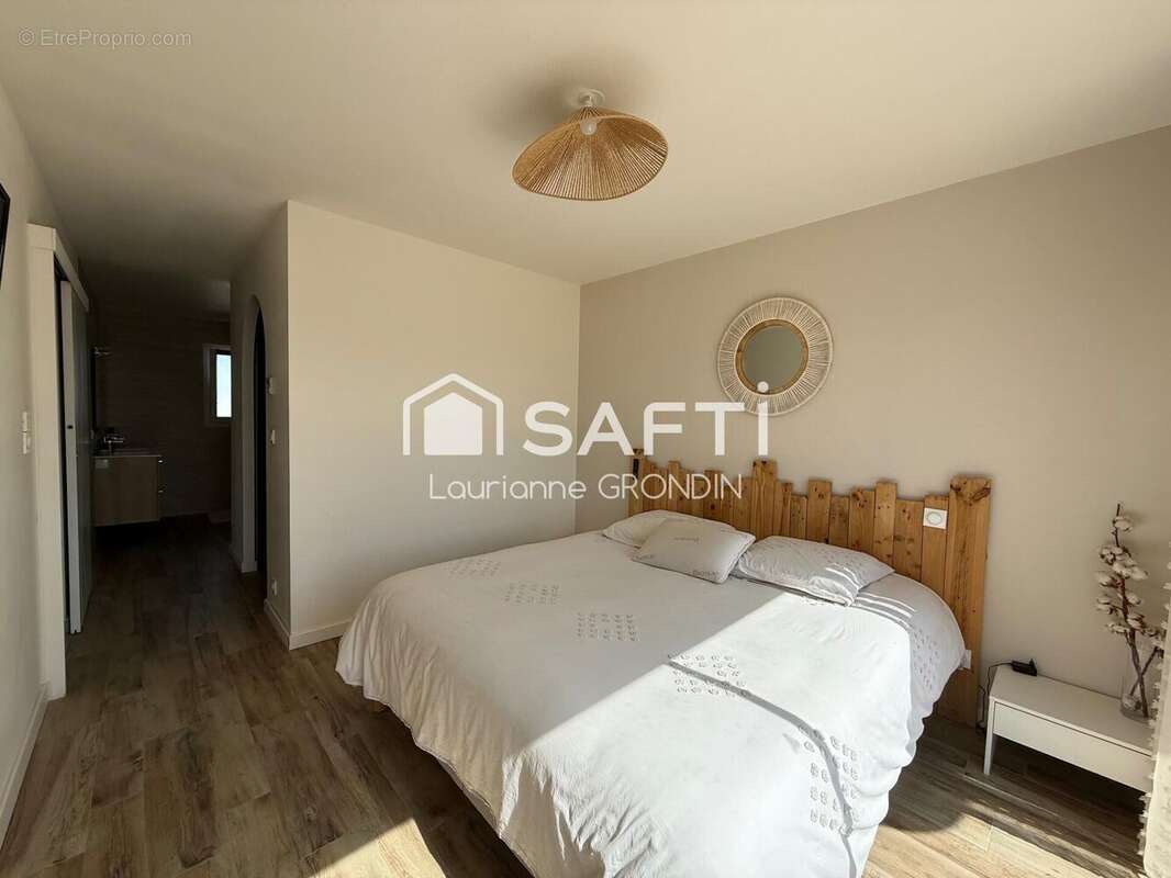 Maison 120 m² à Saint-Sulpice-D'arnoult  - photo 7