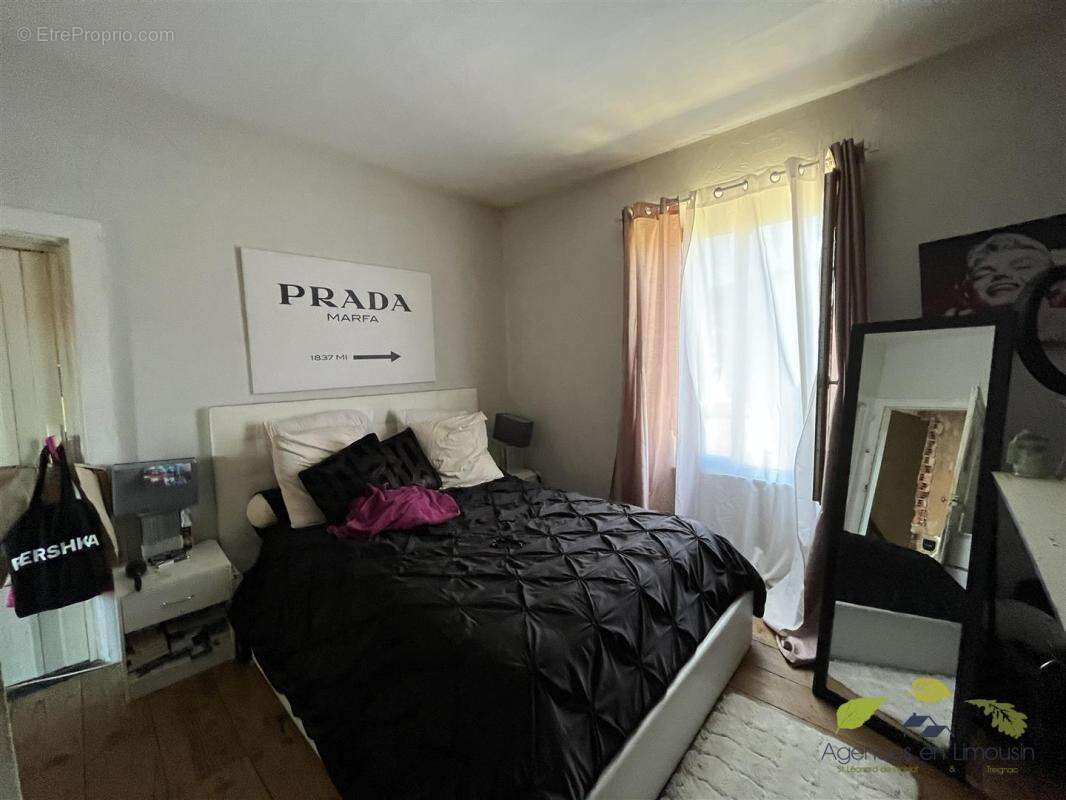 Maison à LA JONCHERE-SAINT-MAURICE