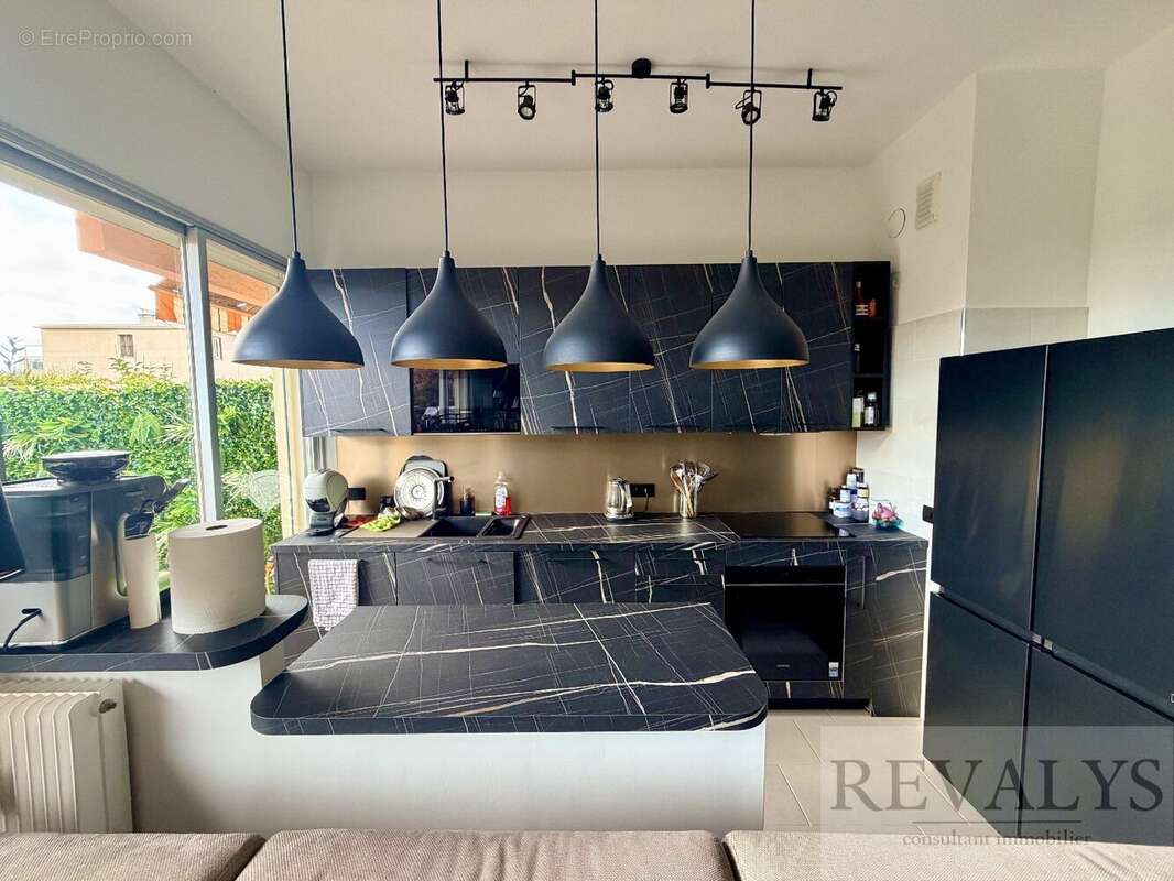 Appartement à CAP-D'AIL