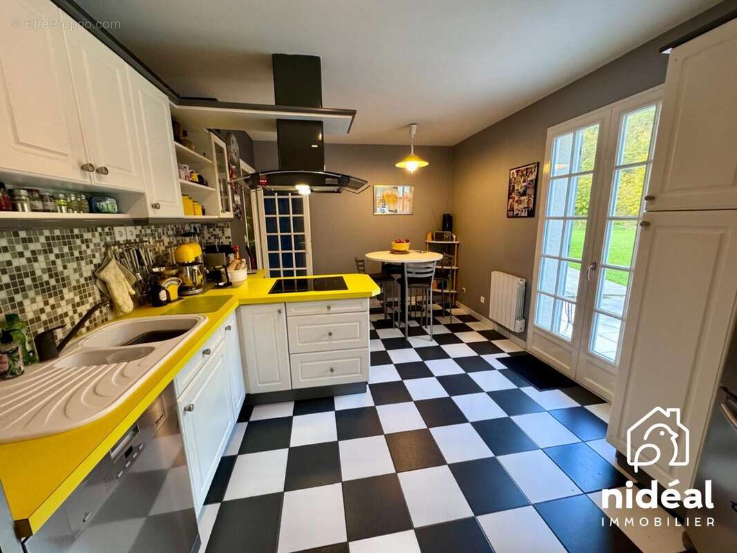 Maison à HEUDREVILLE-SUR-EURE