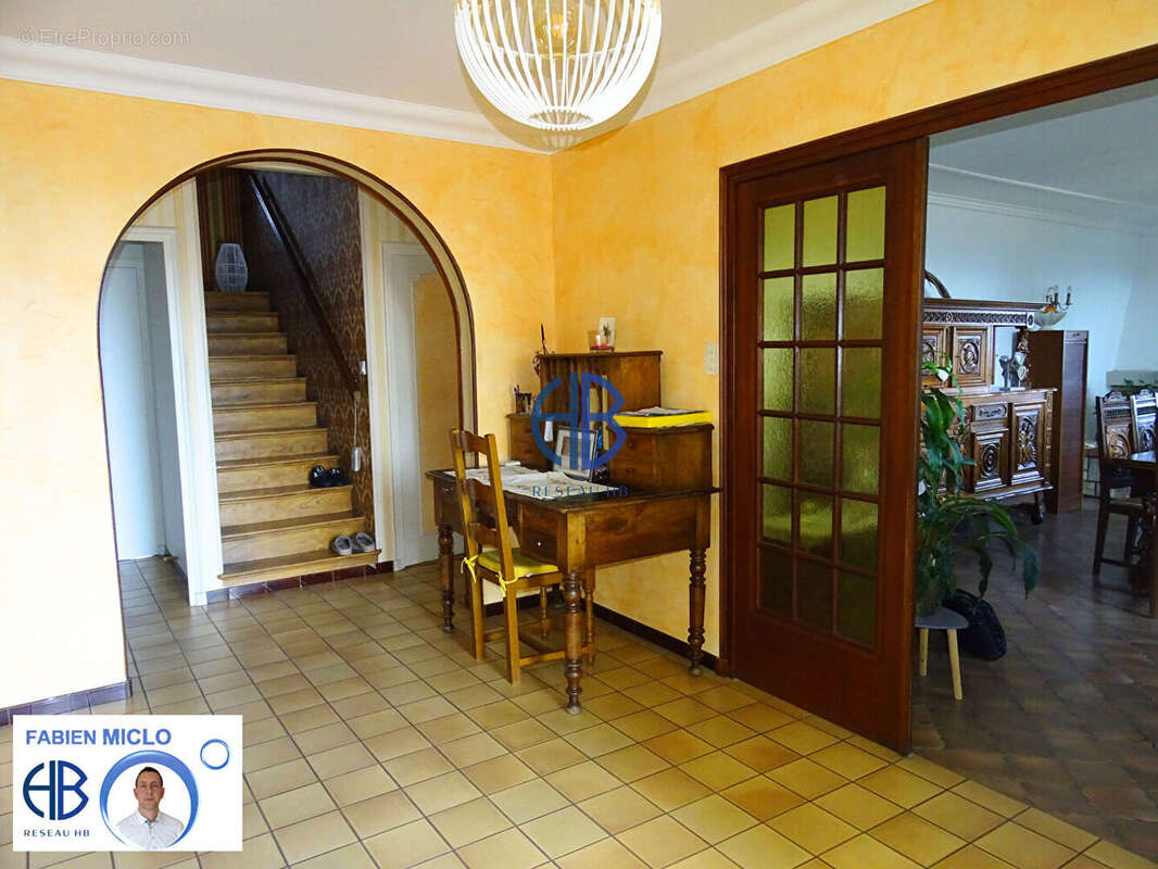 Maison Biol 11 pièce(s) 256 m2 - photo 3