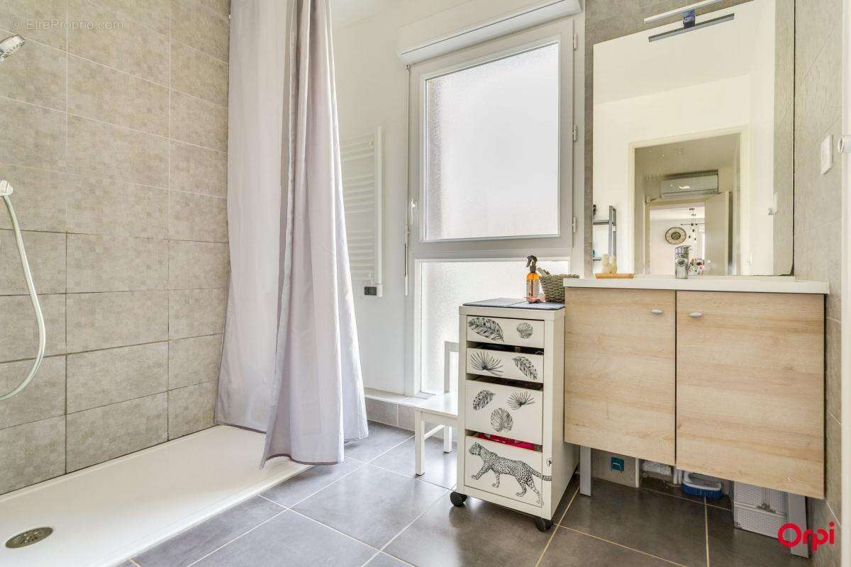 Appartement à MARSEILLE-13E