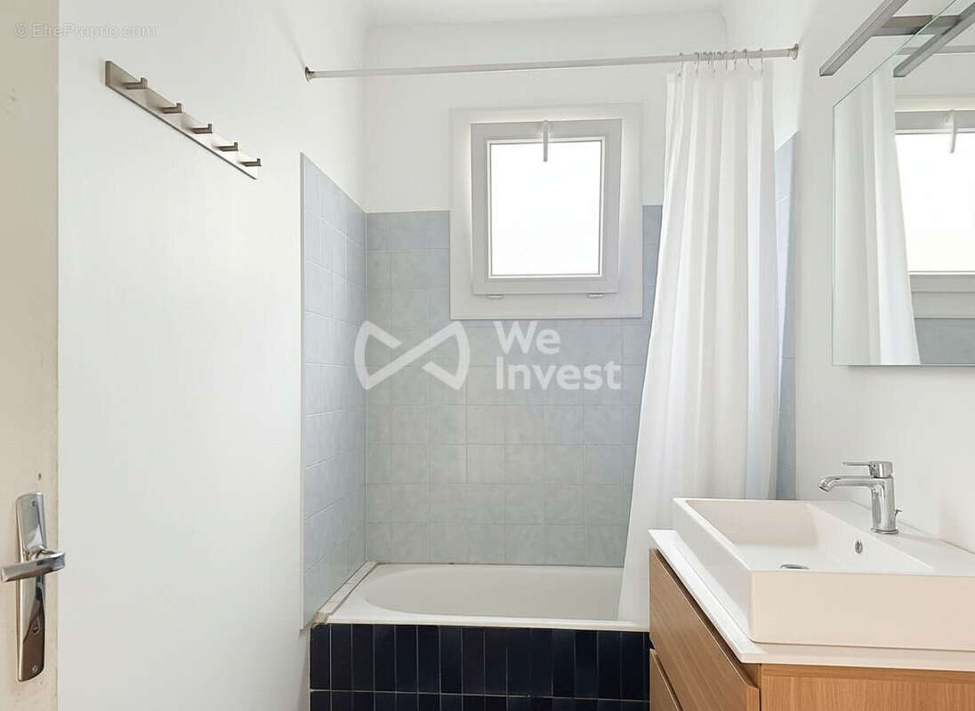 Appartement à LONS