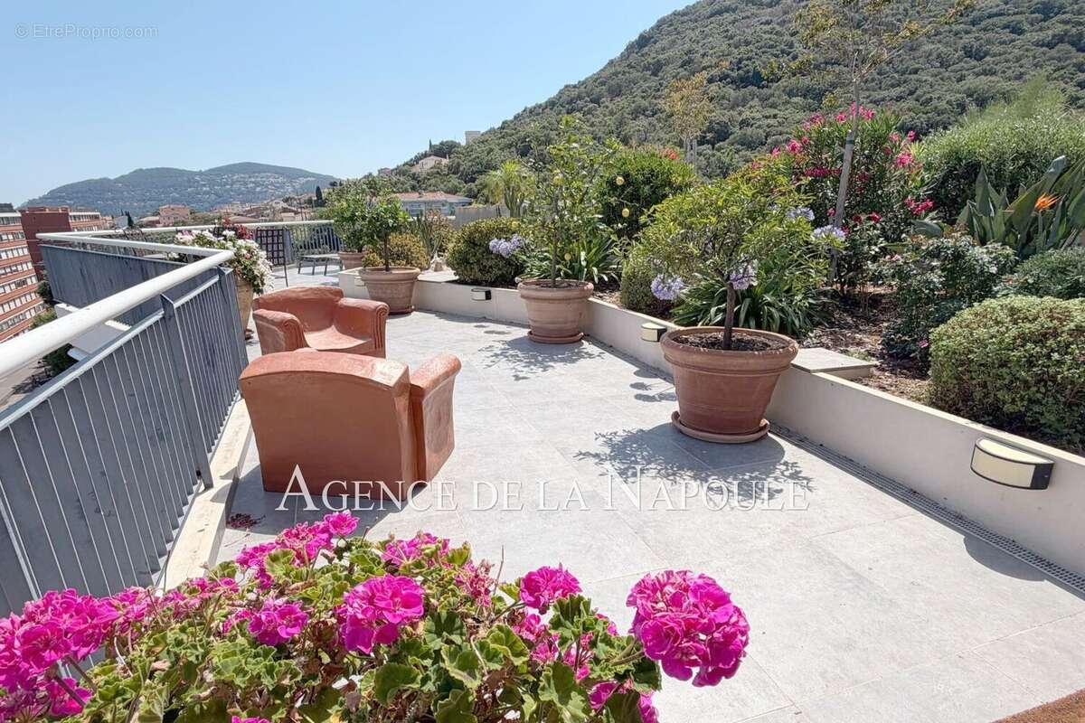Appartement à MANDELIEU-LA-NAPOULE