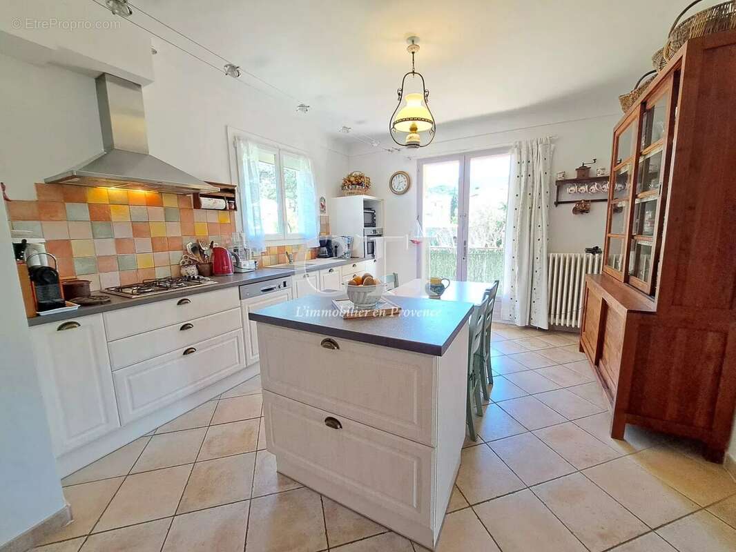 Maison à VAISON-LA-ROMAINE