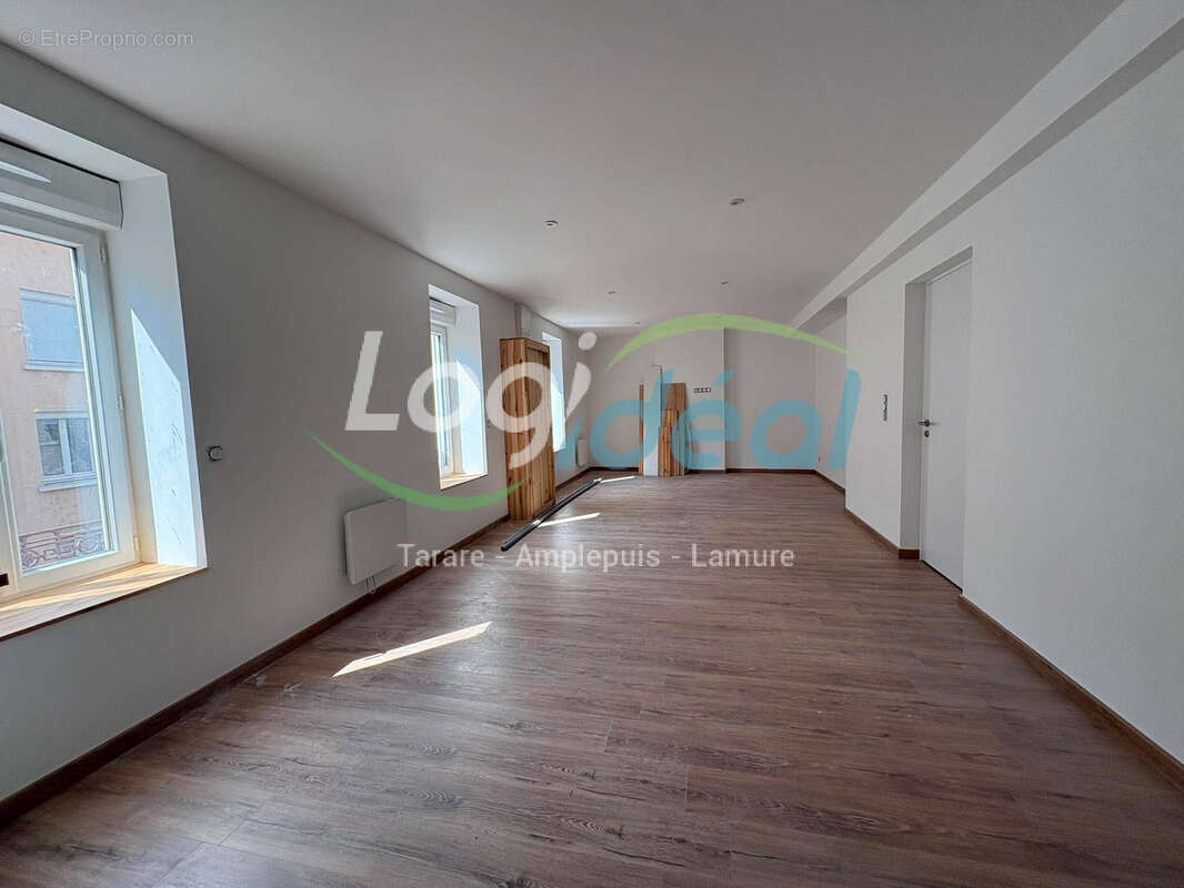 Appartement entièrement rénové avec goût - photo 7