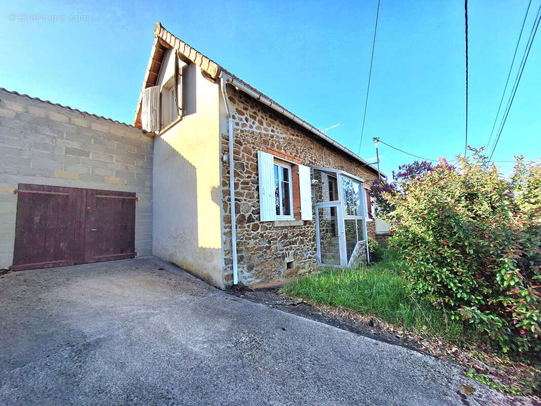 Maison à BUDELIERE