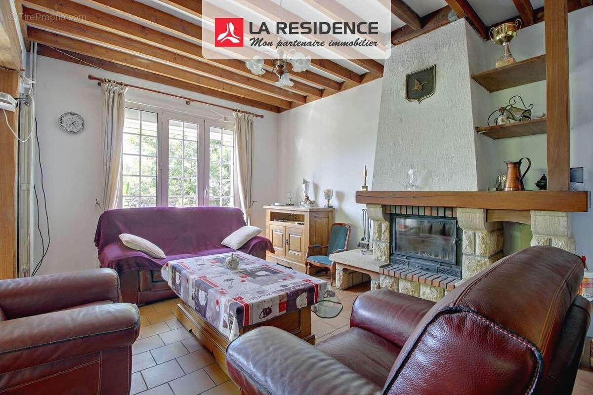 Maison 237 m² à Oissel  - photo 2