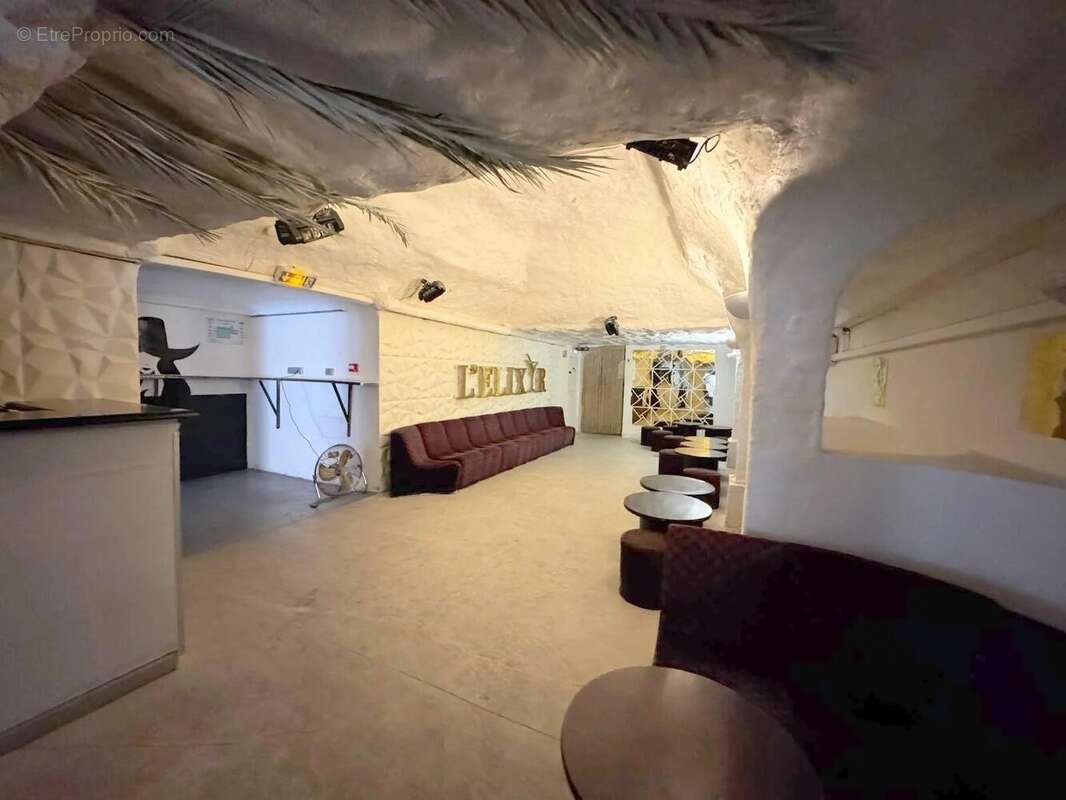 Commerce à SAINT-MANDRIER-SUR-MER