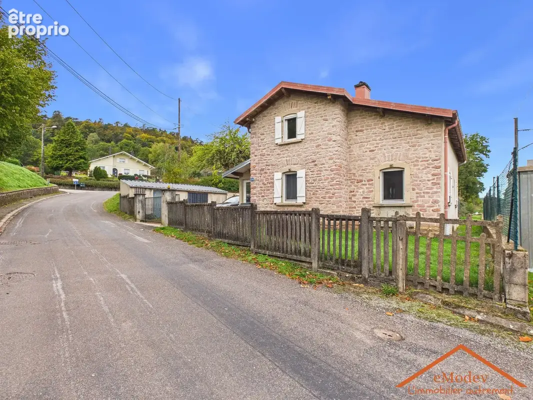 Maison 4 pièces 97 m² à vendre à Dinoze (88000) - photo 1