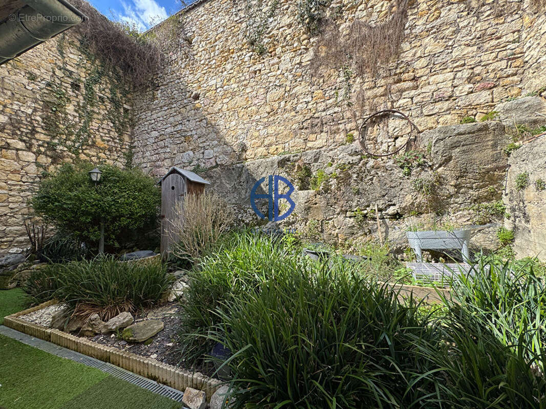 Maison à PONT-D'AIN