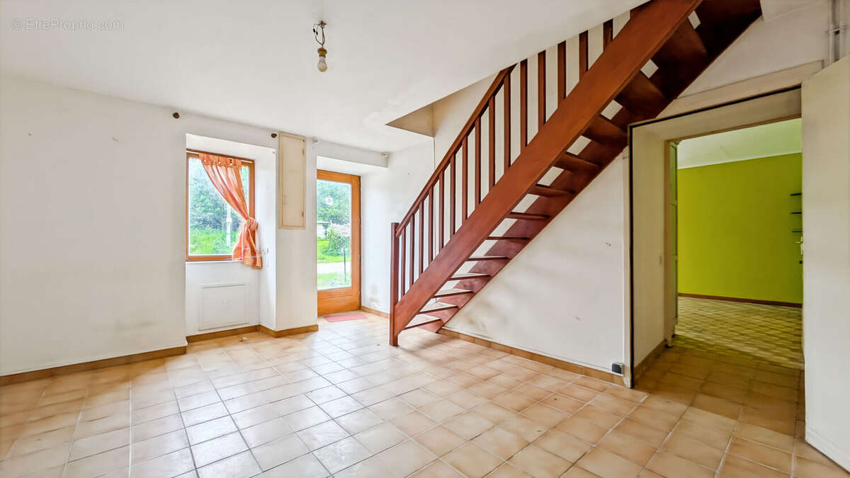 Ensemble immobilier 2 maisons hangar terrain 2753 m² Dingé - photo 9
