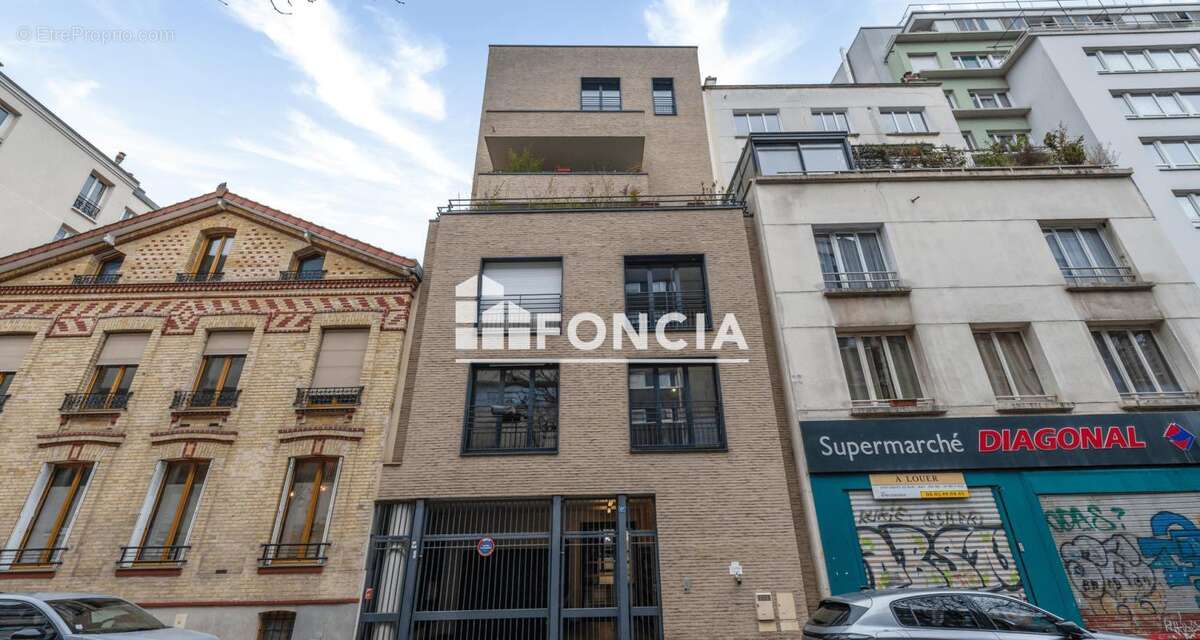 Appartement à PARIS-19E