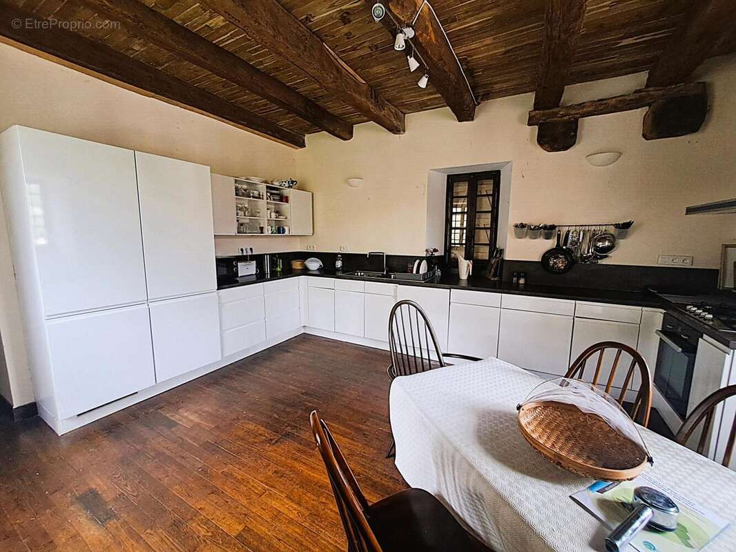 Maison 280 m² à Degagnac  - photo 8