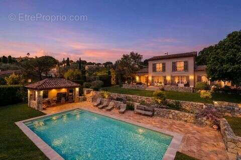 Maison à MOUGINS