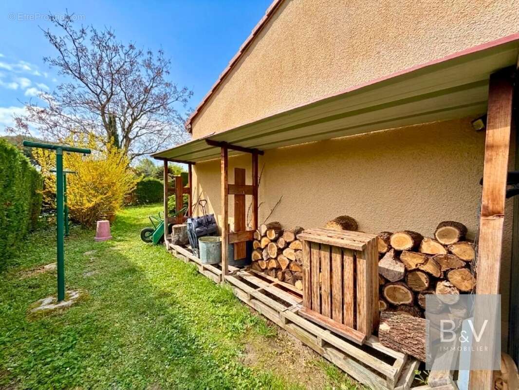 Maison à AUZIELLE