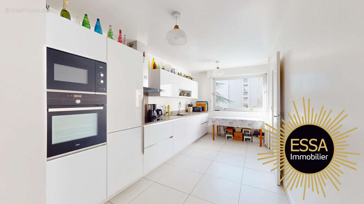 Appartement à VELIZY-VILLACOUBLAY