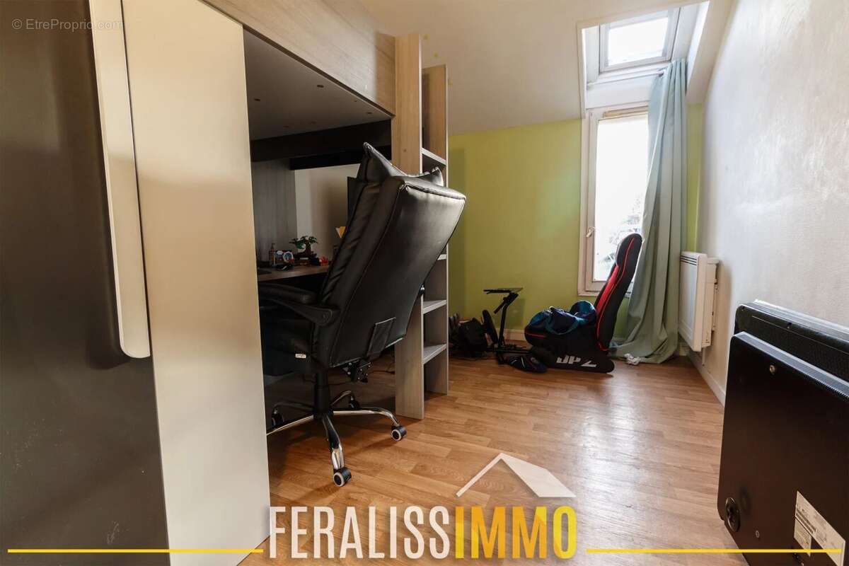 Maison à JOUY-LE-MOUTIER