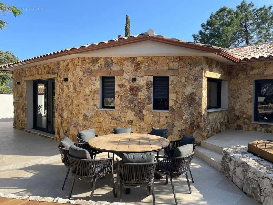 Maison à PORTO-VECCHIO