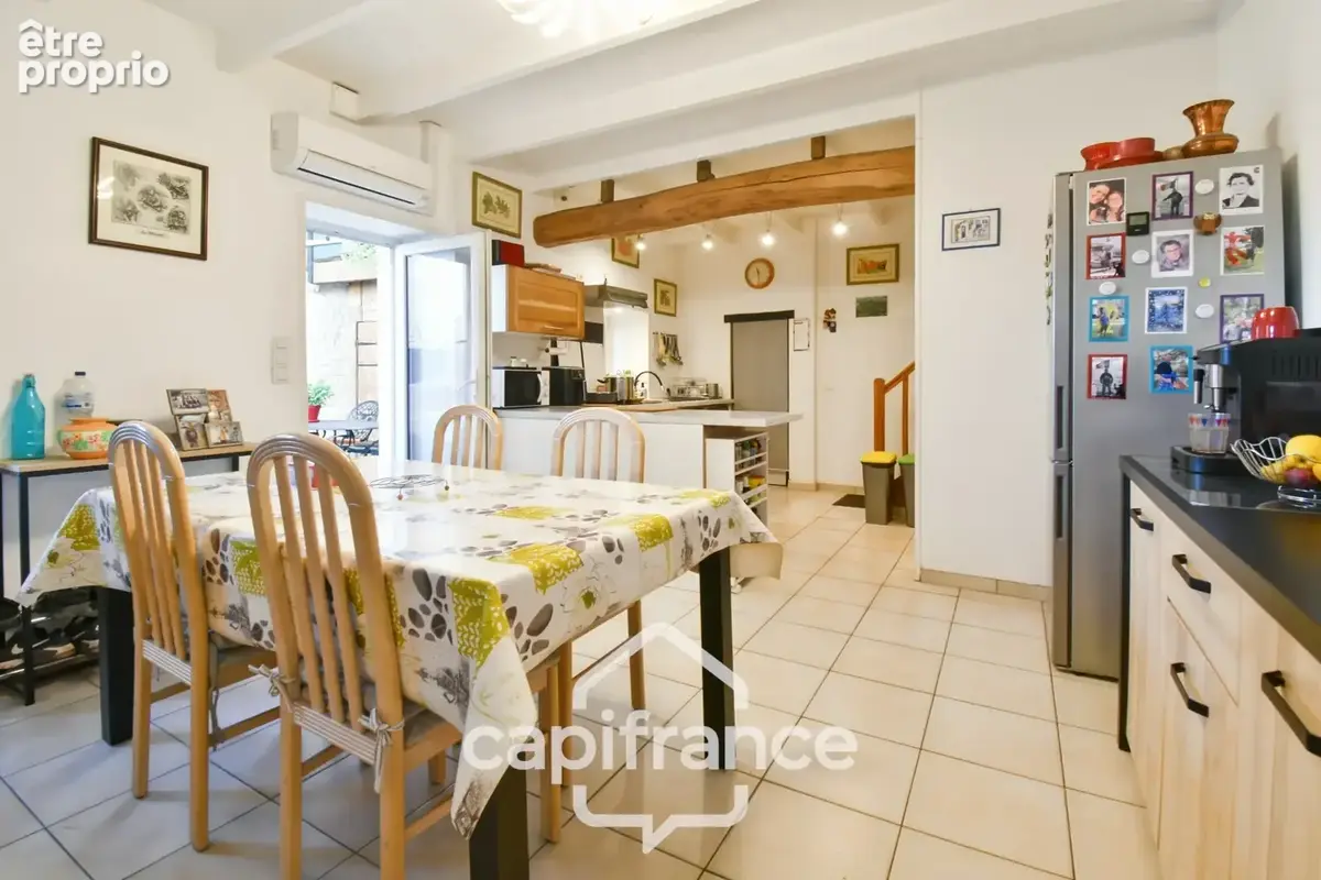 Maison rénovée à vendre 4 pièces SAINT JEAN D'ANGELY (17) avec atelier, cour et jardin potager de 421m² - photo 5