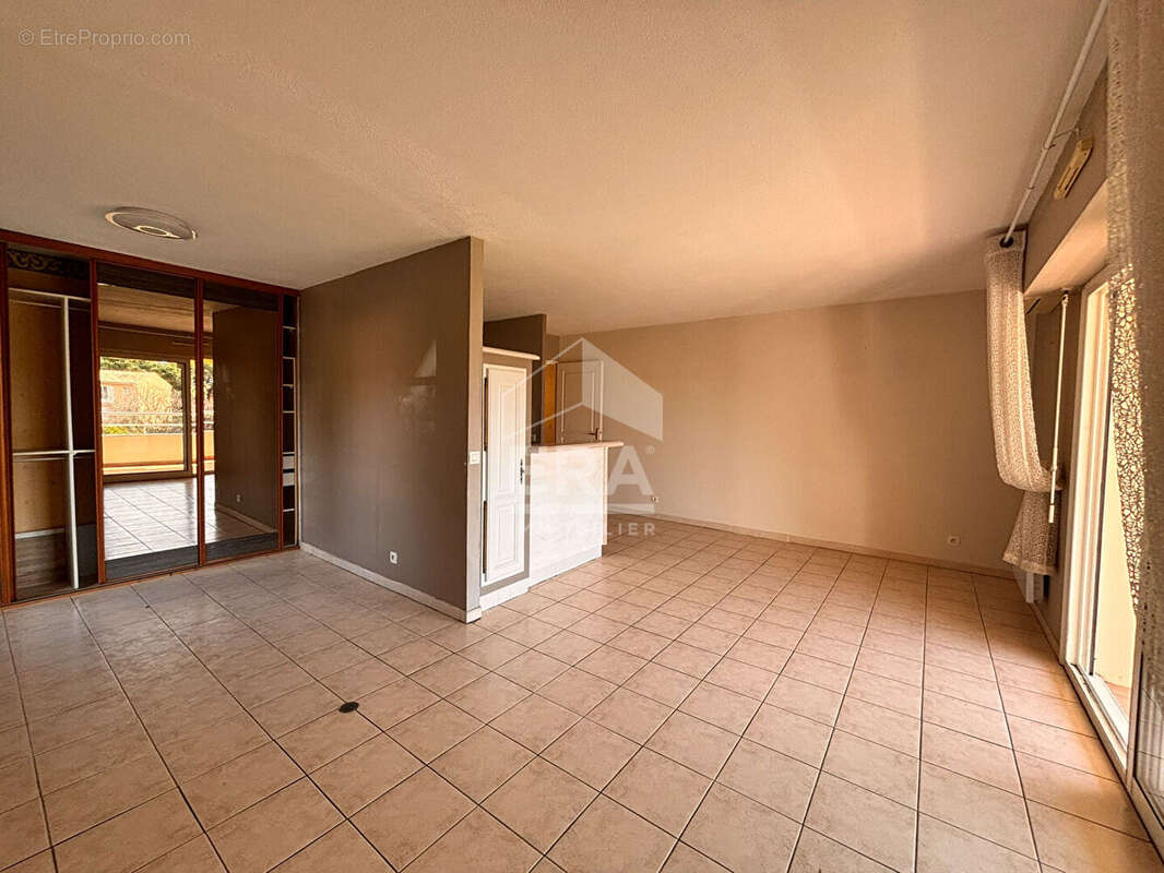 Appartement à SAINT-RAPHAEL