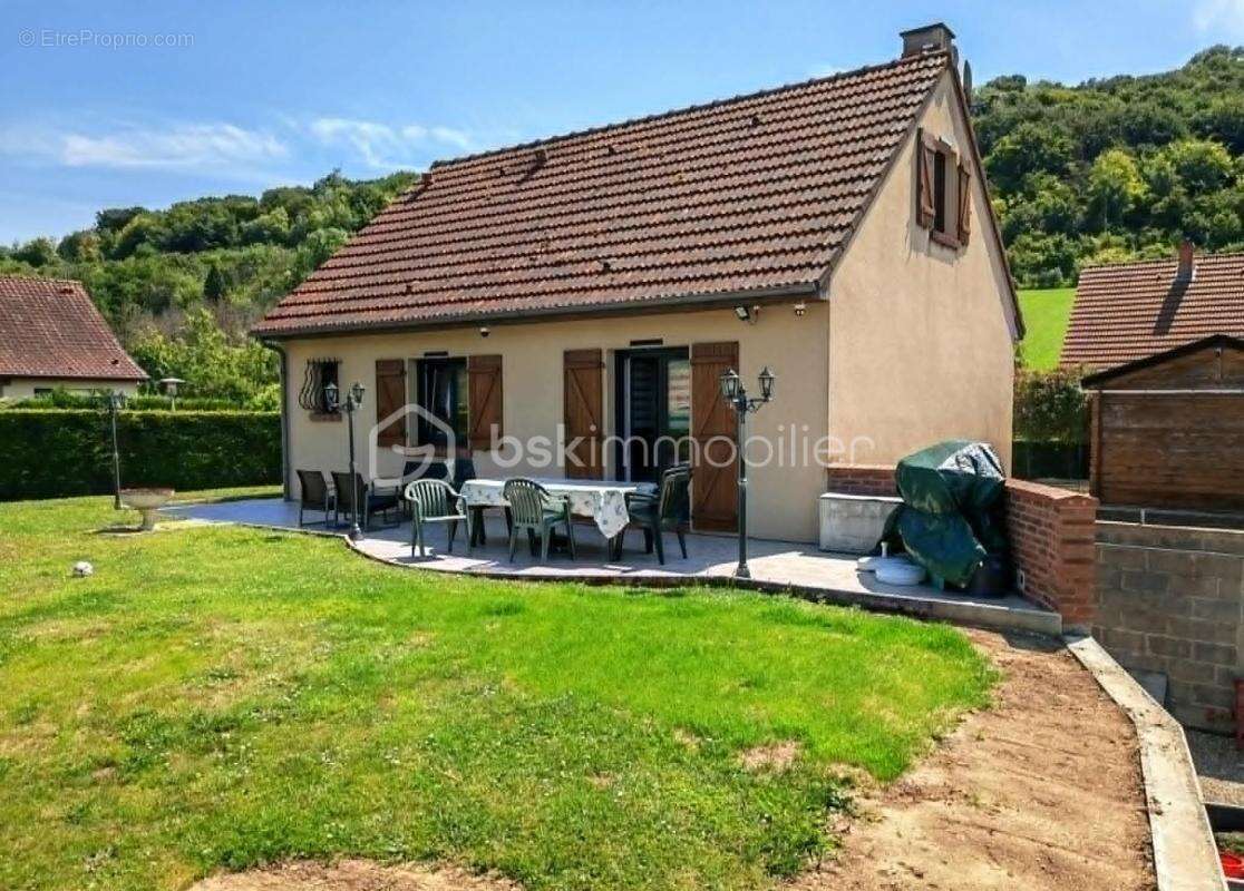 Maison à INCHEVILLE