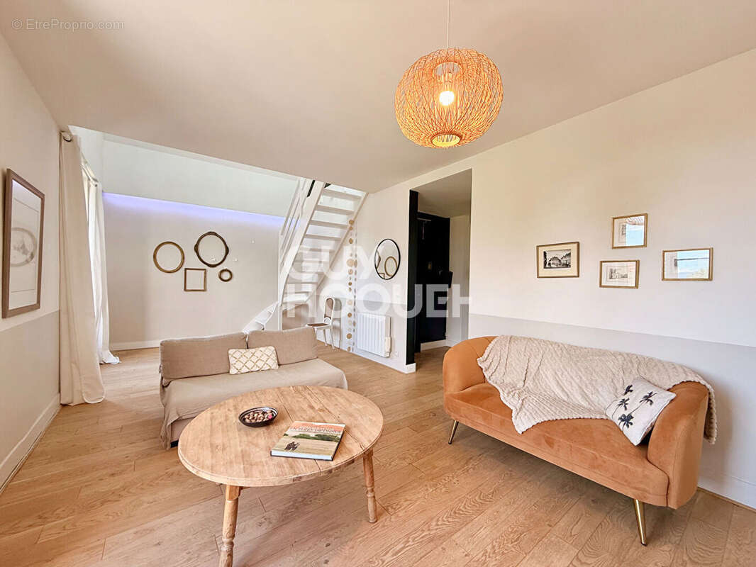 Appartement à AIX-LES-BAINS