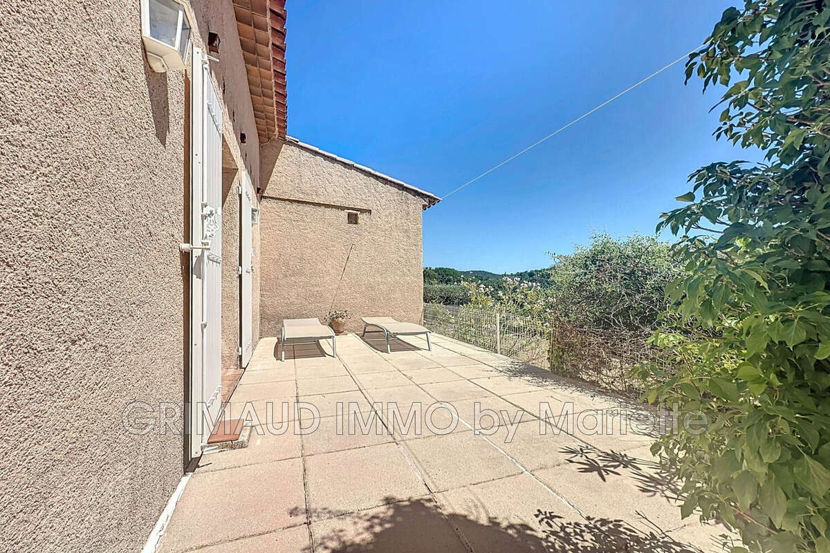 Maison à LA GARDE-FREINET