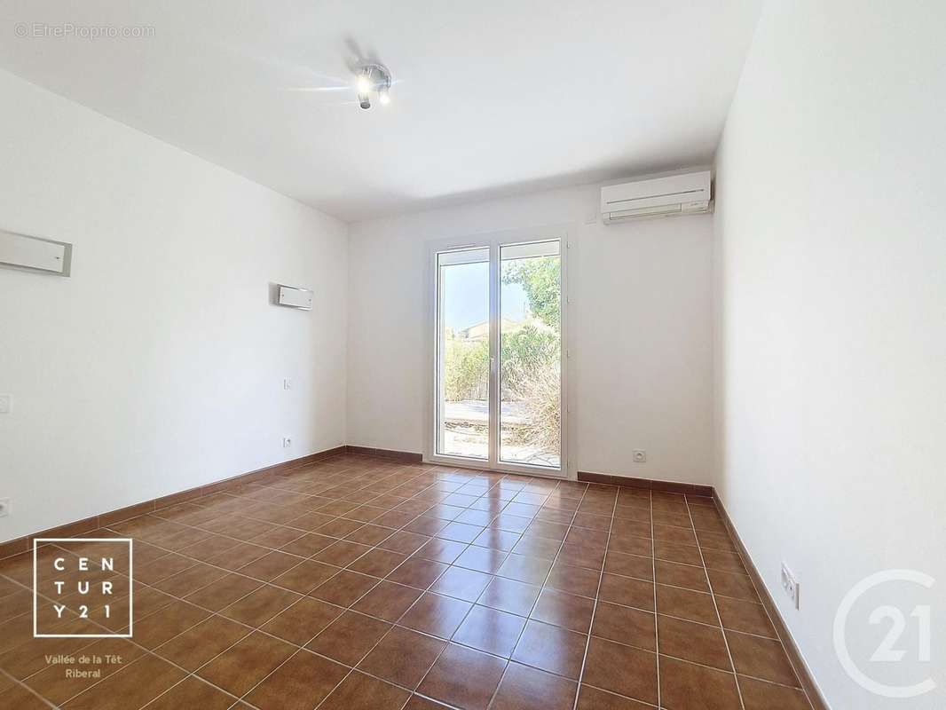 Maison à SAINT-ESTEVE