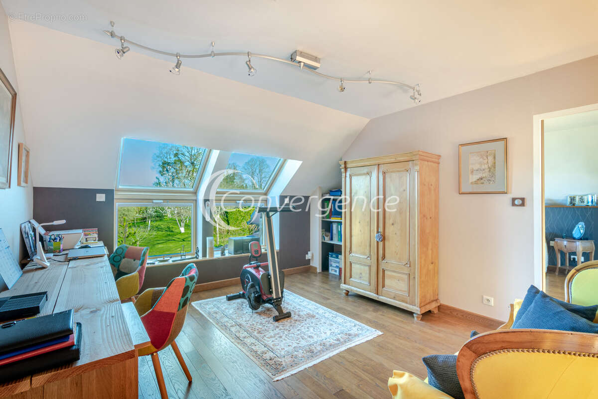 Maison à SAINT-GERMAIN-LES-BELLES