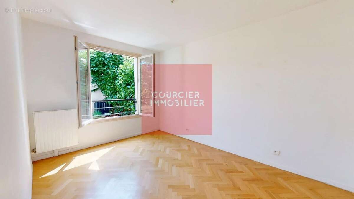 Le mesnil saint denis (78) - a vendre appartement 2 pieces rdj 44 m² - photo 2