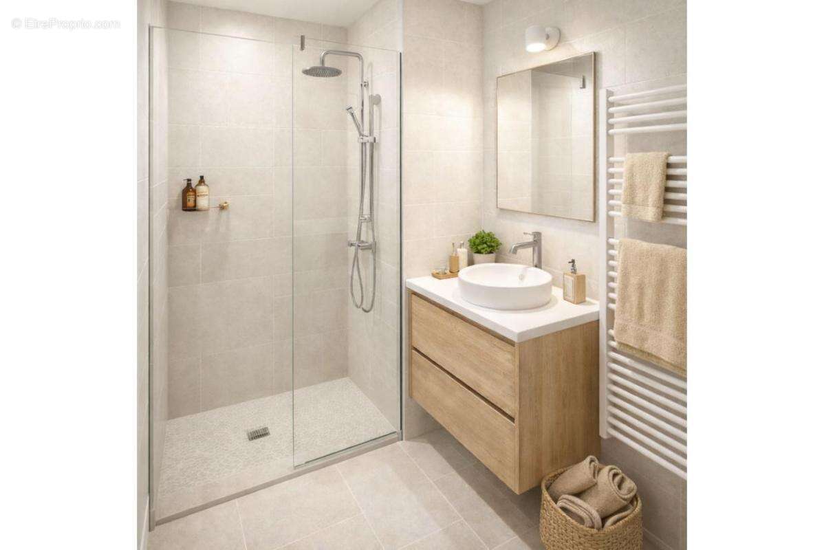 Appartement à SAINT-LAURENT-DU-VAR