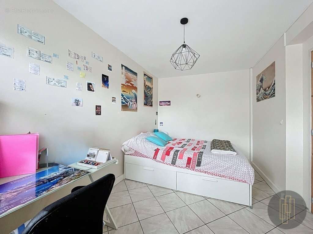 Appartement à LYON-8E