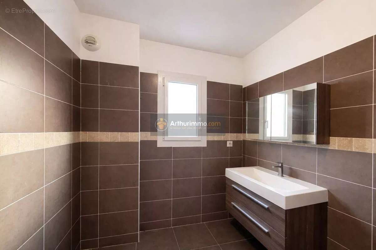 Appartement à BORGO