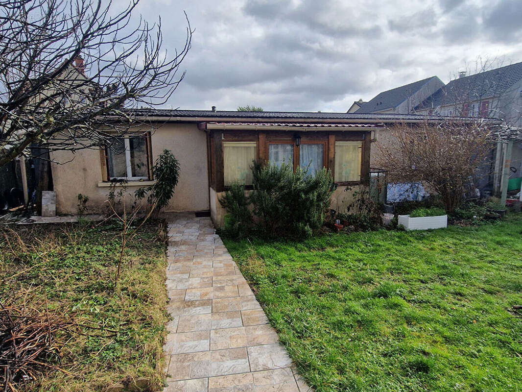Maison à AULNAY-SOUS-BOIS
