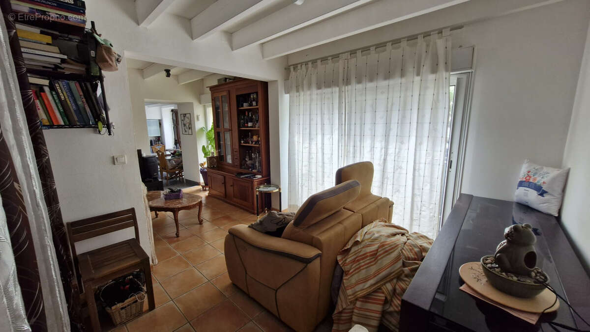 Maison à MORTAGNE-SUR-GIRONDE