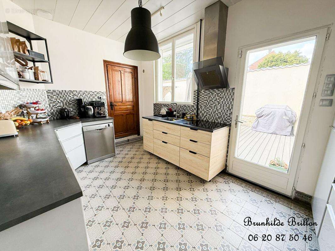 Angres, coeur de ville, maison 3 à 4 chambres, alliant charme et modernité - photo 7